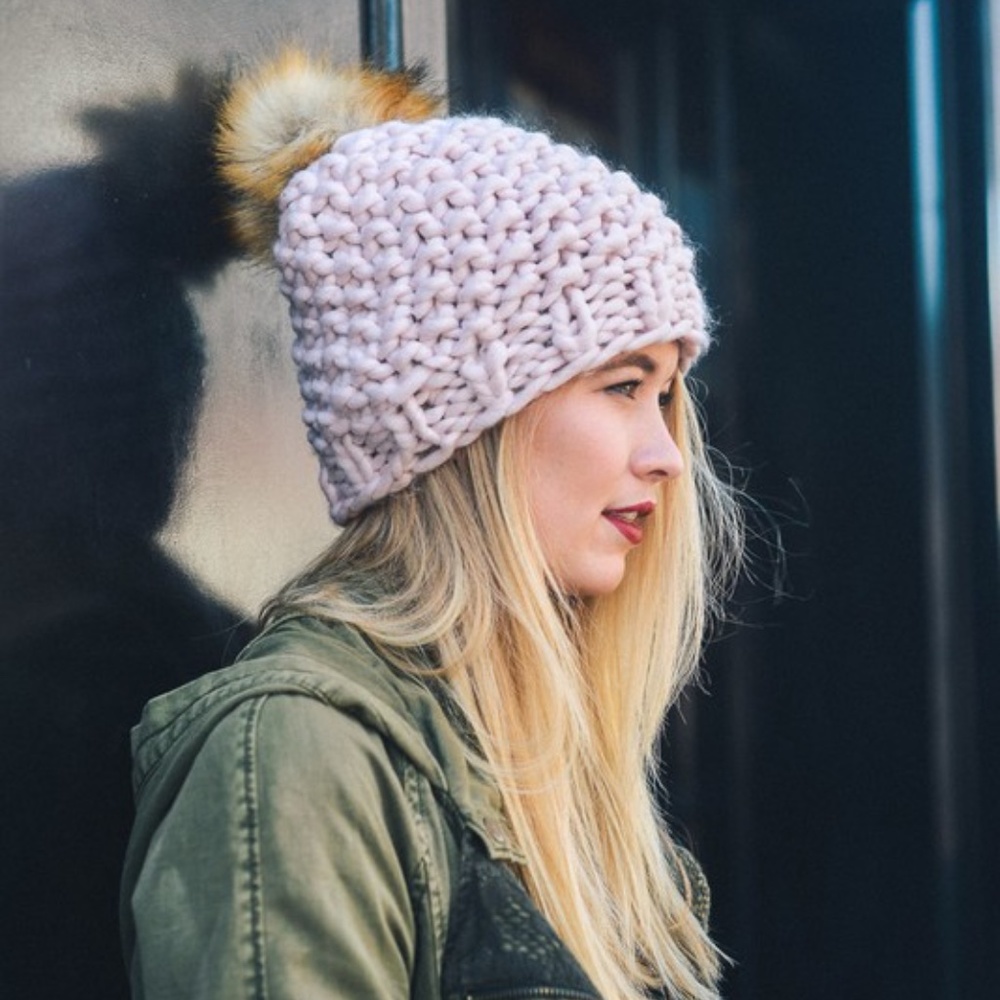 chunky Knit Pom fall winter Beanie - Picture 4 of 11